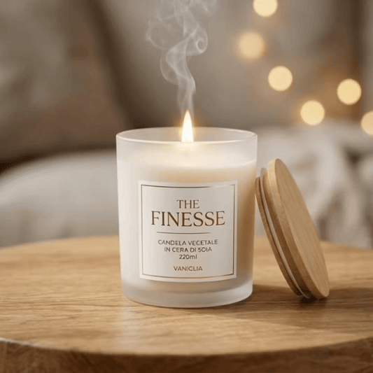 Candela in soia vaniglia con stoppino in legno